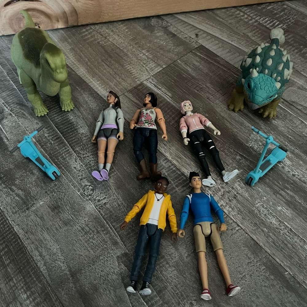 Jurassic World: Camp Cretaceous figures